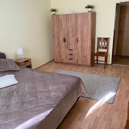Apartmany 2Kk U Fakultni Nemocnice Volne Parkovani Hradec Králové Eksteriør bilde